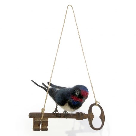 C6144 Swallow on a Key - Sue Clements