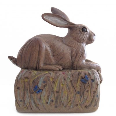 1323C Hare on Hummock - Pippa Hill
