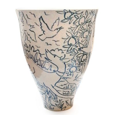 3721C Dogs in the Bushes - Vase - Josse Davis