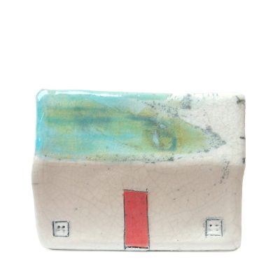 4841C Long White House Metallic Roof - Amanda Banham