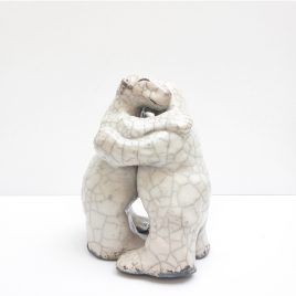 5440C Bear Hug – Sue Calcutt