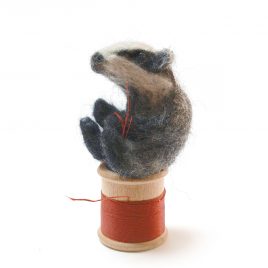 4949C Badger on a Cotton Reel – Sue Clements
