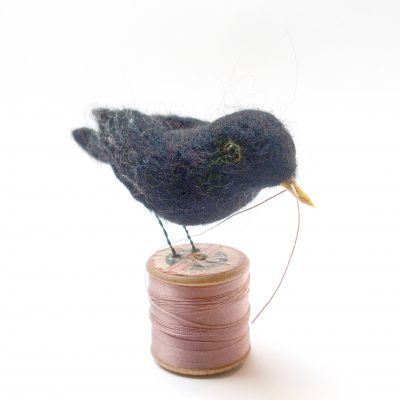 5571C Blackbird on a Cotton Reel - Sue Clements