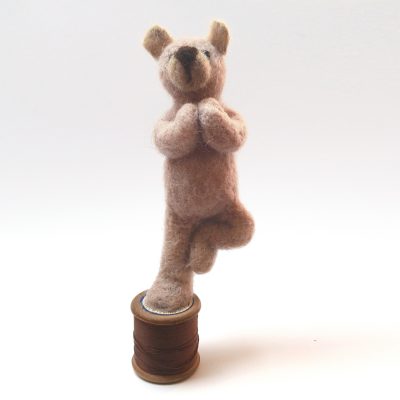 5579C Tree Pose Bear - Sue Clements